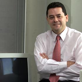 Tom&aacute;s Roncero: "Florentino tiene un proyecto ambicioso en el que est&aacute; el Kun"