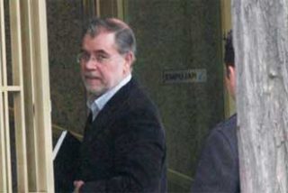 Caama&ntilde;o desaloja a Bermejo del &aacute;tico