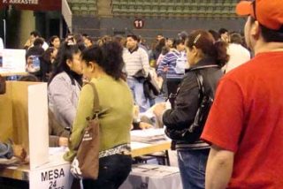 Miles de ecuatorianos votaron en Espa&ntilde;a