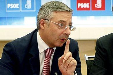 Pepi&ntilde;o se suma a la moda socialista de decirles a los periodistas c&oacute;mo hacer su trabajo