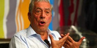 Mario Vargas Llosa:"El gobierno venezolano se acerca m&aacute;s a una dictadura comunista"