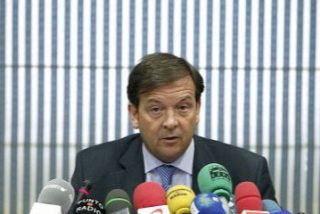 Saiz somete a 10 agentes del CNI a la prueba del pol&iacute;grafo en busca de "chivatos"
