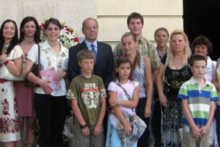 Centro Hispano-B&uacute;lgaro celebr&oacute; centenario del nacimiento del escritor b&uacute;lgaro Dimitar Dimov