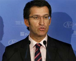 Feij&oacute;o cree que Zapatero tendr&aacute; otra "moci&oacute;n de censura", como en Galicia