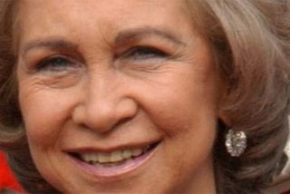 ZP se va de m&iacute;tines en Falcon mientras la Reina se pasa a Ryanair