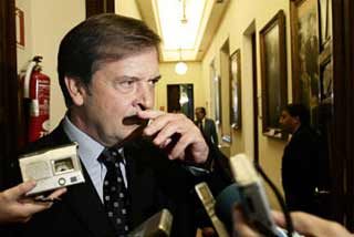 El jefe de los espías ocultó a Chacón la dimisión de la cúpula antiterrorista del CNI