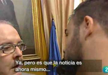 Corbacho defiende los métodos mafiosos de su dircom: "Es un gran profesional"