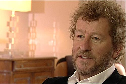 Sebastian Faulks: "El Cor&aacute;n carece de dimensi&oacute;n &eacute;tica y es un libro deprimente"