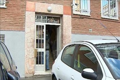 Los Reyes Magos le traen el ni&ntilde;o al portal