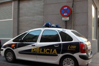 Fallece una mujer al caerle encima una joven que se tir&oacute; de un edificio