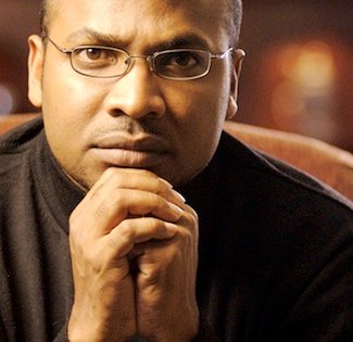 Exhibe porno gay en la iglesia ante 300 fieles