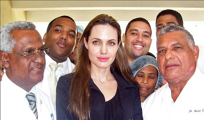 Angelina Jolie visita Hait&iacute; como embajadora de buena voluntad de la ONU