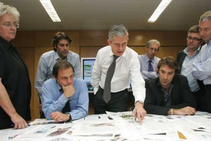 Javier Moreno, a la redacci&oacute;n de 'El Pa&iacute;s': "Los ingresos han ca&iacute;do, pero no le hemos quitado ni un duro a los periodistas"