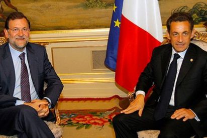 Bofetada a Sarkozy por adaptarse a la izquierda