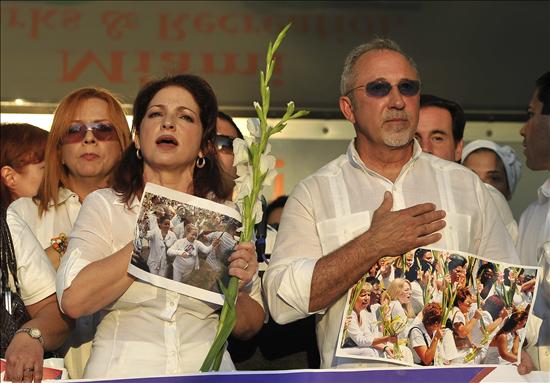 Los Estefan exponen a Obama la situación de Cuba en un evento de recaudación