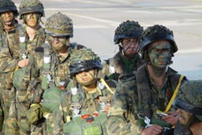 Los militares espa&ntilde;oles tendr&aacute;n prohibido por ley criticar p&uacute;blicamente al Gobierno y a sus superiores