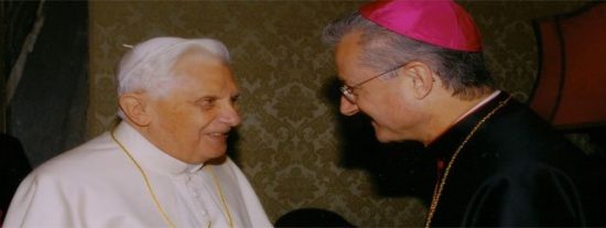 El arzobispo Vives habla de "campa&ntilde;a difamatoria" contra la Iglesia