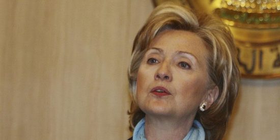 Clinton afirma que favorece la segmentación racial