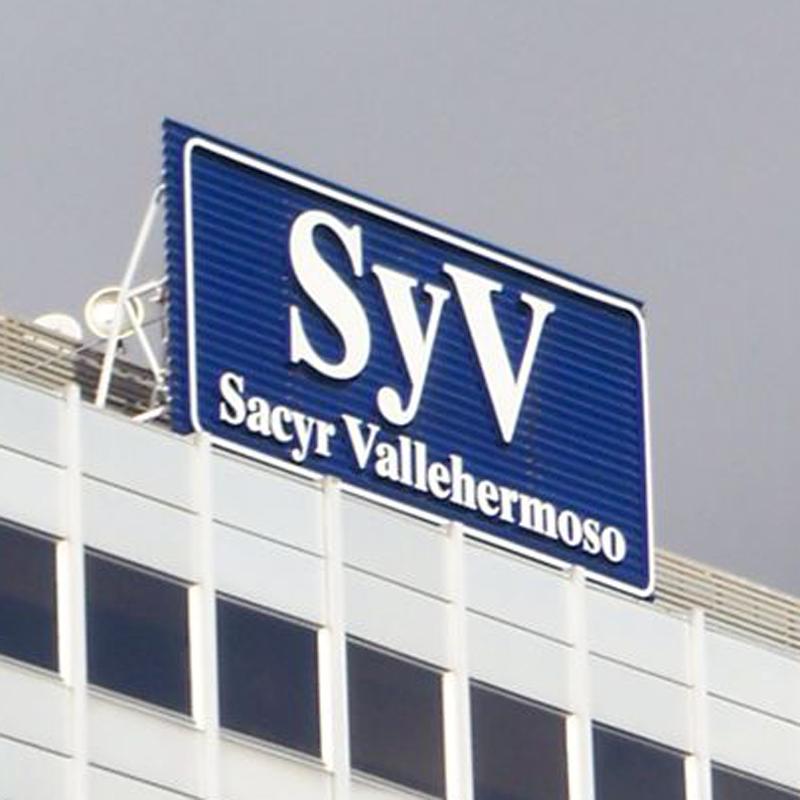 Sacyr da entrada a fondos de inversi&oacute;n en su negocio de concesiones