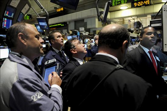 Wall Street pierde todo lo ganado en 2010 pese a los potentes datos de empleo