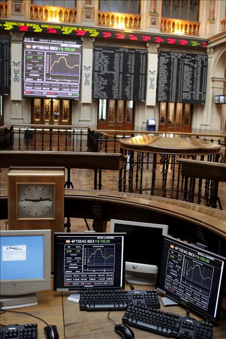 La Bolsa espa&ntilde;ola se desmarca de Europa y sube un 1,48 por ciento apoyada en los bancos