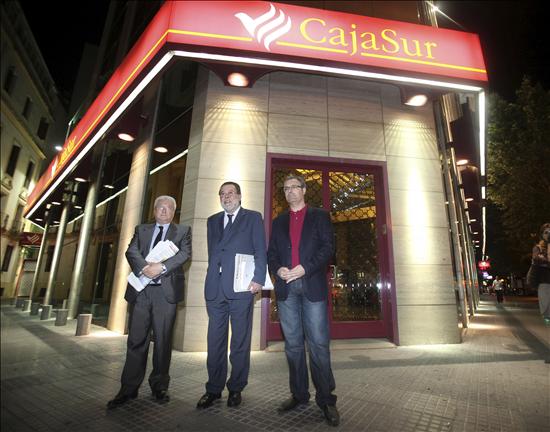 El Frob designa a las 3 personas que administrarán Cajasur tras su intervención