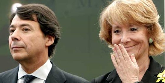 Aguirre a Bono: 'Hay formas de cobrar que, sin robar, no son del todo legítimas'