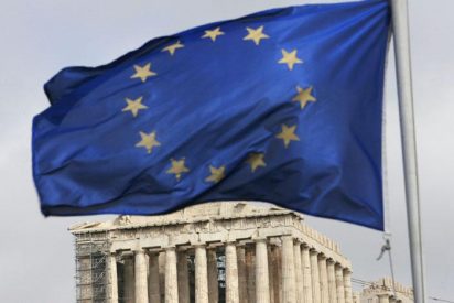 El Eurogrupo aprueba el fondo de rescate para frenar el contagio de la crisis griega a Espa&ntilde;a y Portugal