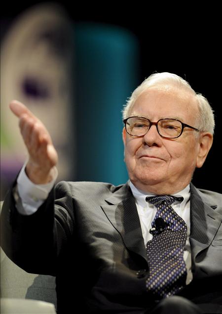 Warren Buffett sale en defensa de Moody's y otras agencias de calificaci&oacute;n