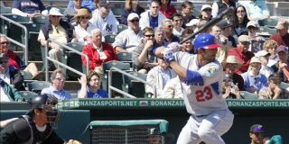 Bautista pega dos jonrones, Paulino gana duelo y Halladay sigue intratable