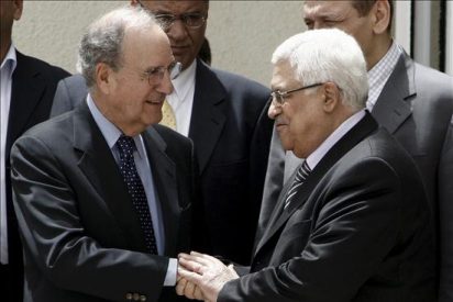 Primera reuni&oacute;n de Mitchell con israel&iacute;es y palestinos tras el asalto a la flotilla