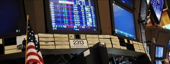 Wall Street pierde m&aacute;s del 10 por ciento en el segundo trimestre