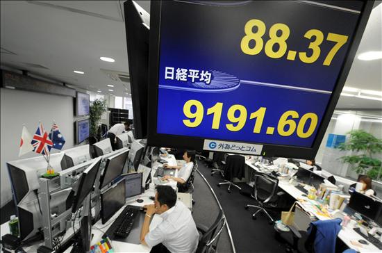 El Nikkei pone fin a cinco jornadas de ca&iacute;das con una moderada subida