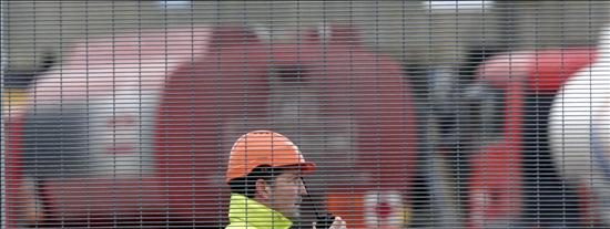 El barril de Brent abre a la baja y se sit&uacute;a en 76,50 d&oacute;lares