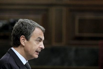 Zapatero aburre, vende humo y saca pecho por las reuniones de Zurbano