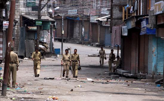 Las autoridades de la Cachemira india piden refuerzos para controlar la ola de violencia