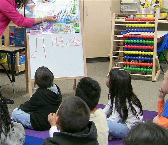 Los espa&ntilde;oles suspenden a curas y obispos