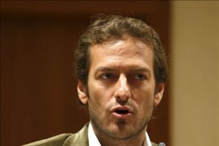 Los controladores esperan un "gesto" de Fomento antes de convocar la huelga