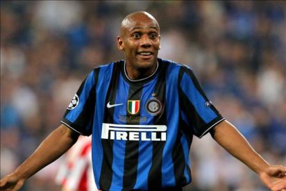 El presidente del Inter declara intransferible y fuera del mercado a Maicon