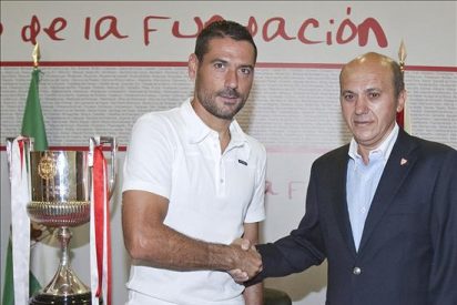Palop afirma que cumple un "sueño" tras renovar por dos años con el Sevilla