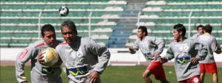 Bolivia y Colombia se enfrentan con la vista puesta en la Copa Am&eacute;rica