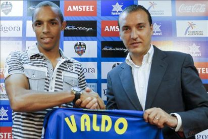 El centrocampista leonés, Valdo, destaca "sabía que aquí había muy buen ambiente"