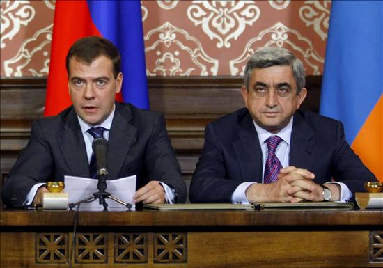 Acuerdo para que una base rusa permanezca en Armenia hasta 2044