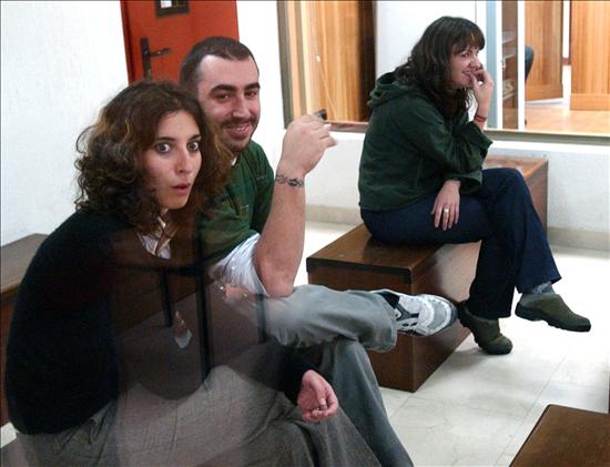 Carga policial de los Mossos contra una marcha espontánea de los radicales