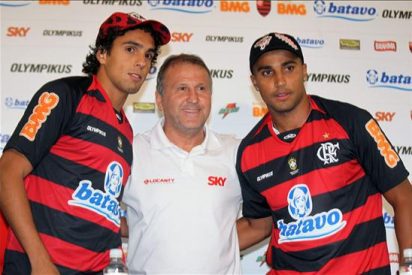 El Flamengo presenta a los delanteros Deivid y Diogo