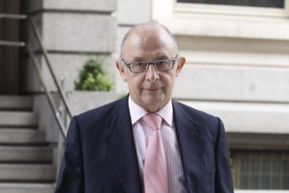 Montoro a&uacute;n no da por roto el Pacto por la Energ&iacute;a, a la espera de saber si la luz sube en octubre