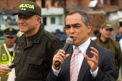 Santos agradece a Ecuador la ayuda en el operativo que dio muerte a 22 guerrilleros