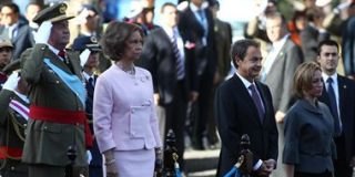 Los silbidos a Zapatero y la ausencia de la bandera de Venezuela marcan el desfile por la Fiesta Nacional