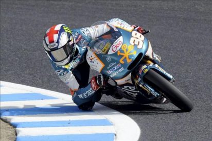 Smith se adapta mejor al agua en los libres de 125 c.c. y bate a los espa&ntilde;oles en Australia