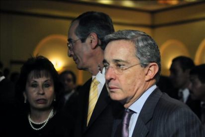 Presentada una querella contra Uribe por el espionaje de 20 personas en Espa&ntilde;a